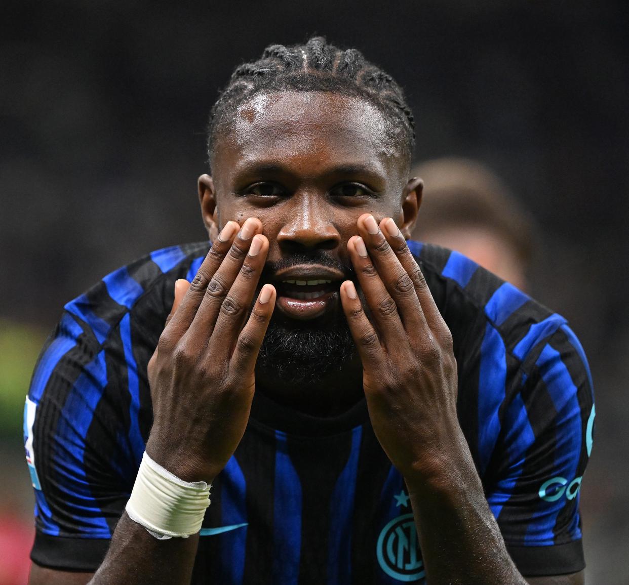 意甲抢七大战激情夜!郑钦文里突外投,利物浦险胜巴塞罗那的简单介绍