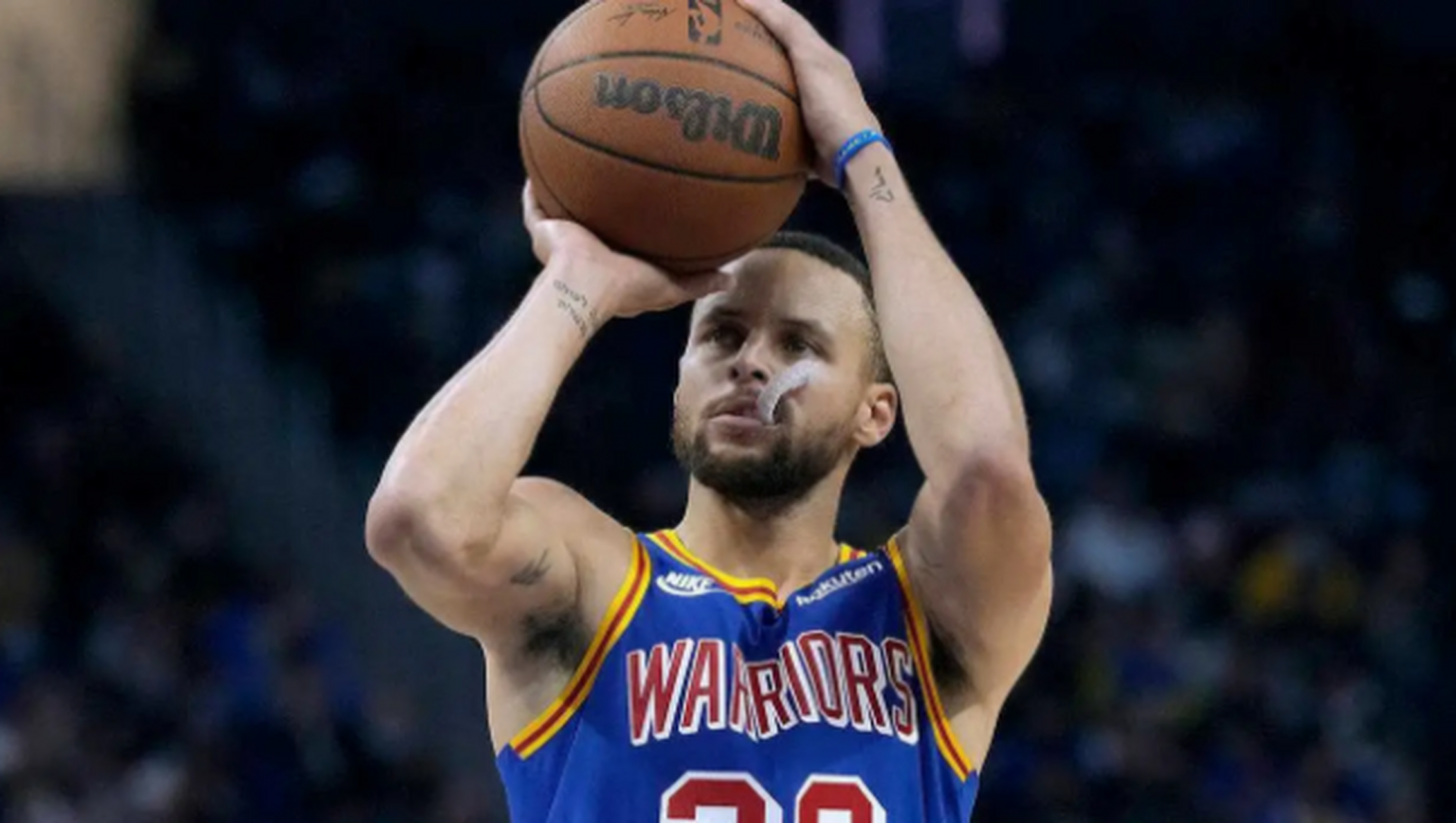  谢震业状态火爆，NBA常规赛决赛对阵达拉斯独行侠，北京首钢力争零封